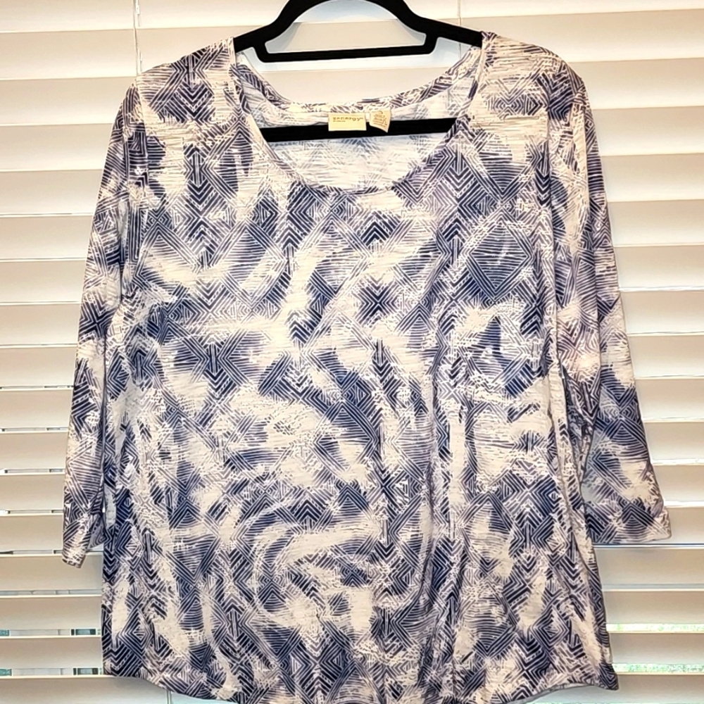 Chicos Zenergy blue multi colored knit tee shirt sz 3 (XL)